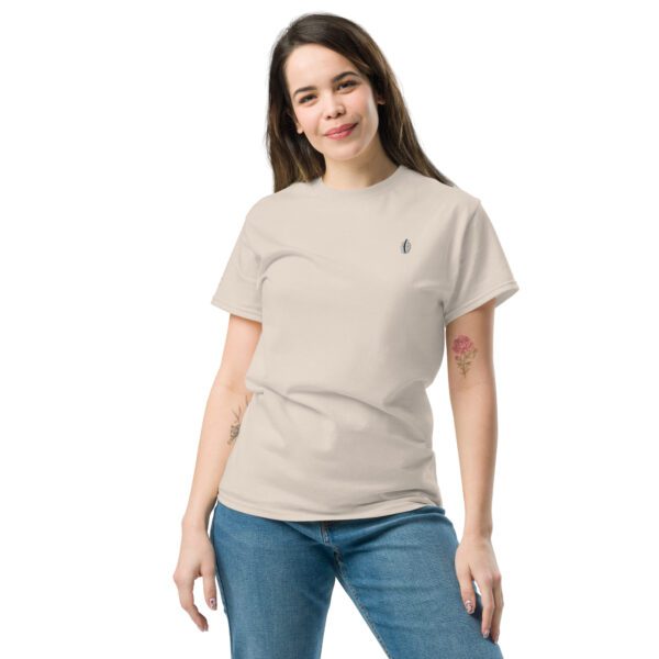 🐚 Salty Soul – Unisex T-Shirt mit gestickter Kaurimuschel – Bild 11